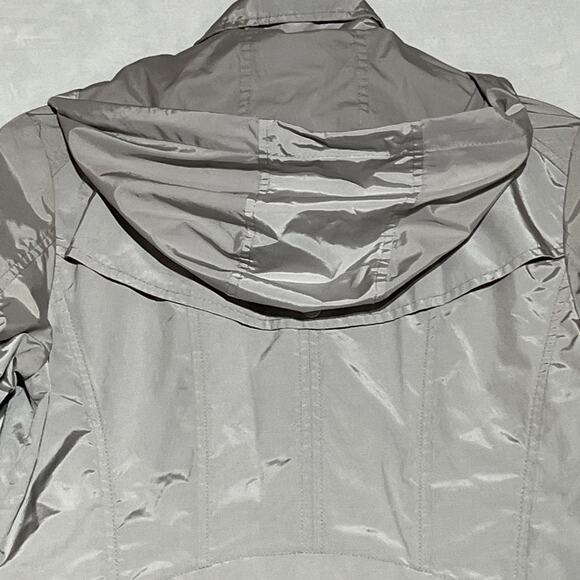 Cole Haan Rain Jacket Mid Length Womens S Gray Silver Packable Hooded Zip Coat - Picture 4 of 13